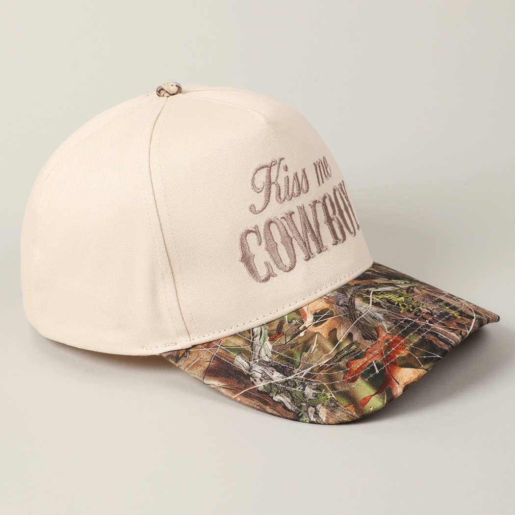 Kiss Me Cowboy Embroidery Two-Tone Cap: CAMO-BEIGE / ONE SIZE