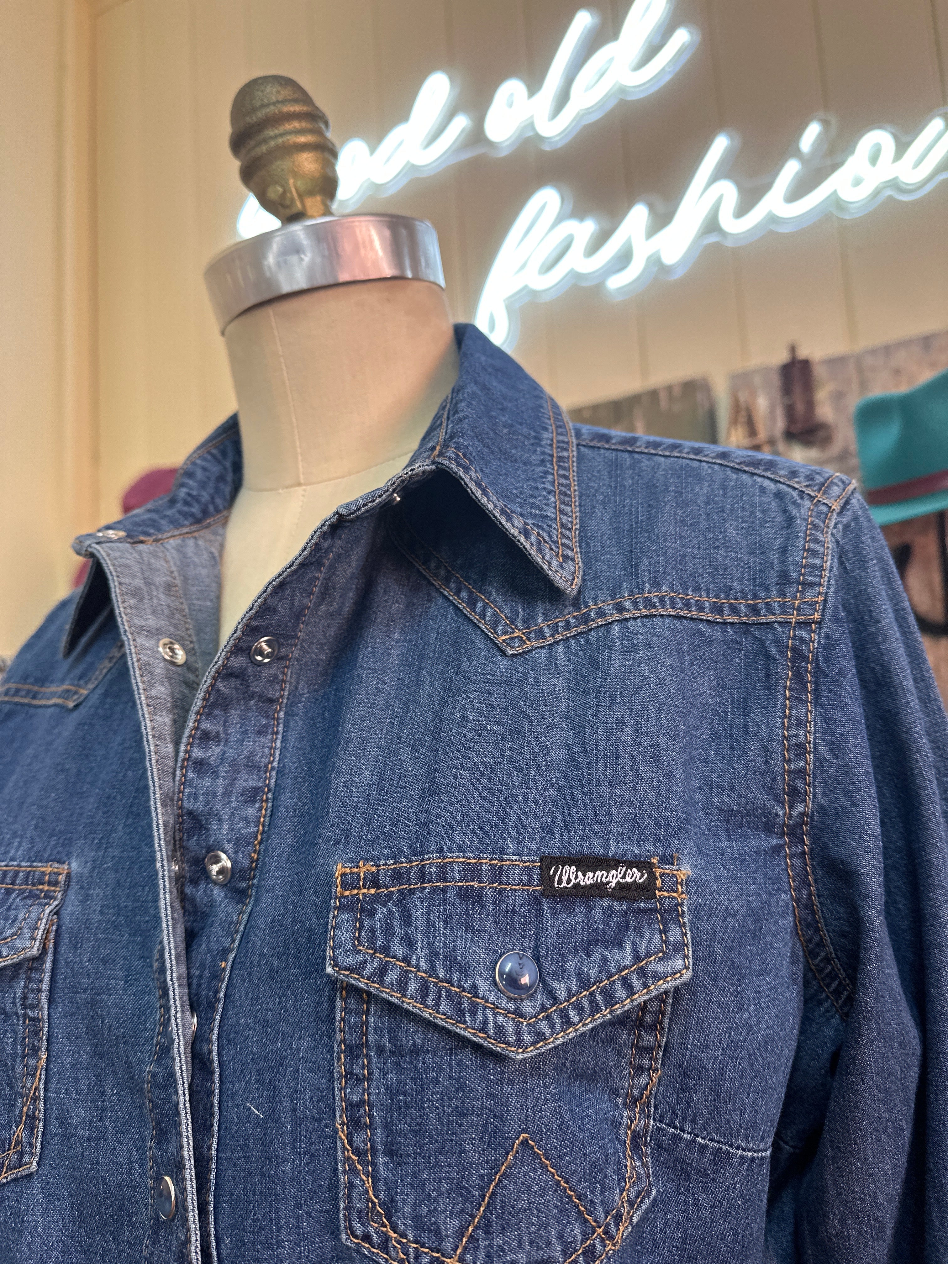 Wrangler Fitted Denim Shirt