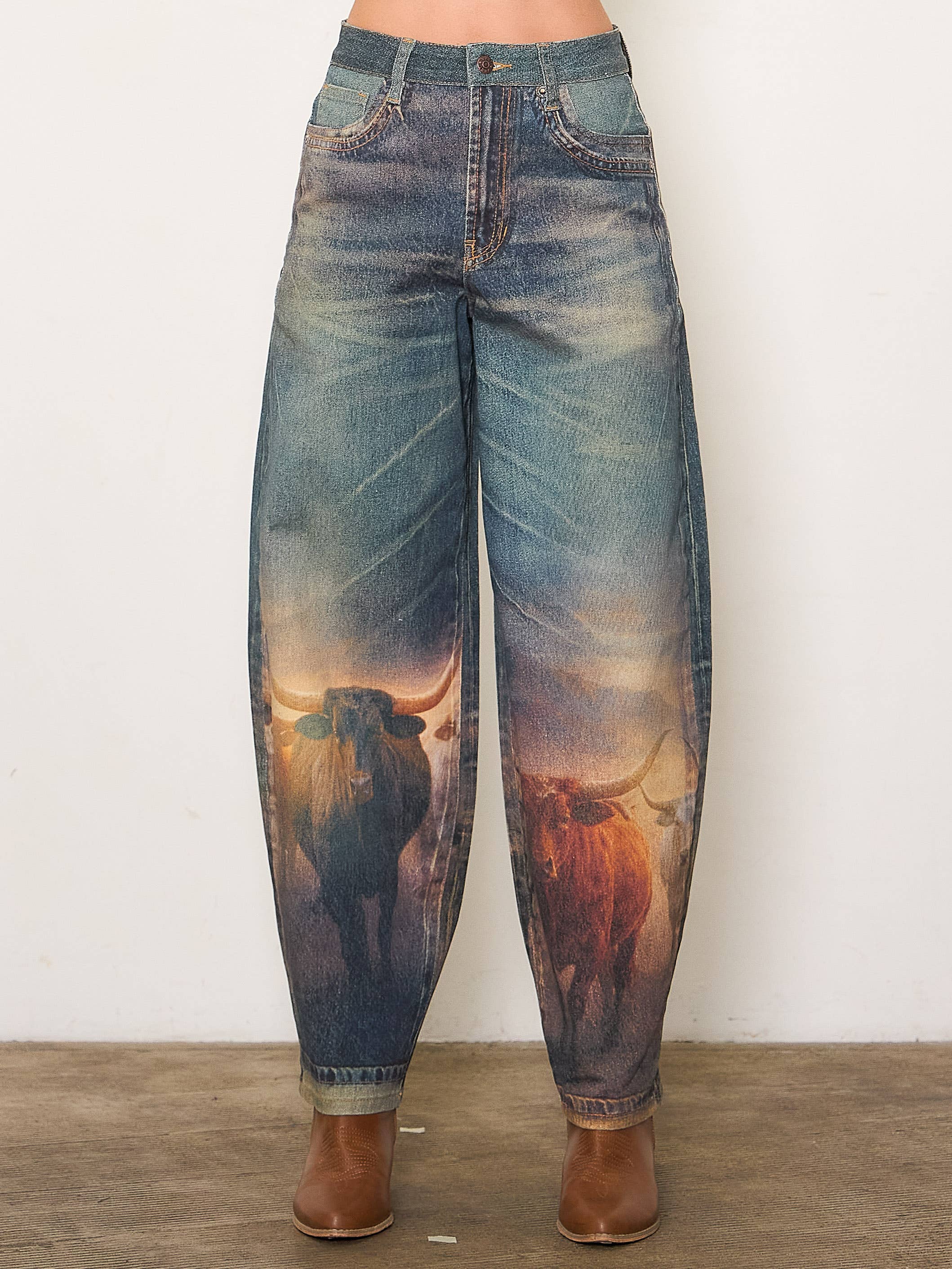 Long Horn Digital Print Baggy Jeans: LONG HORN