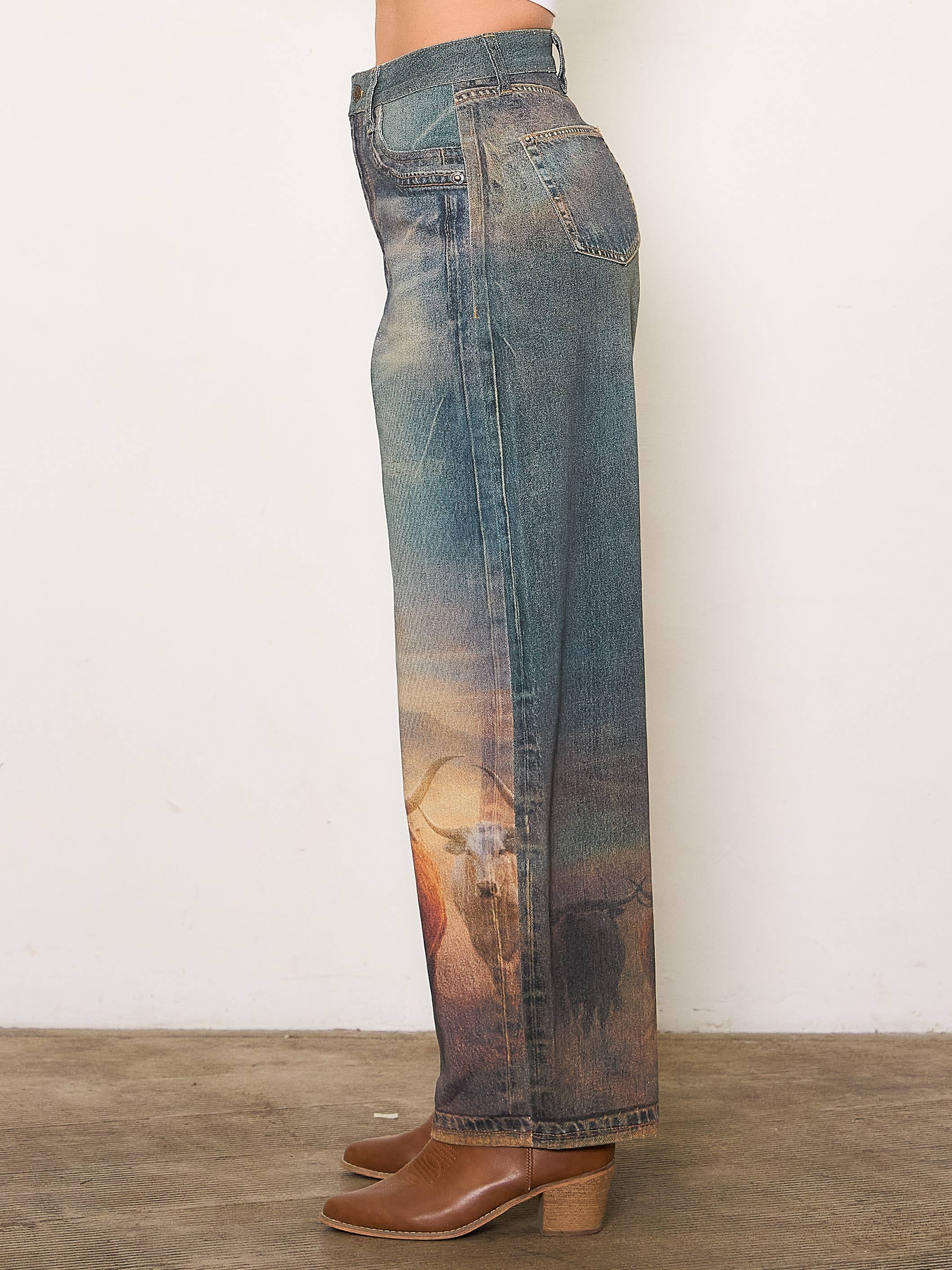 Long Horn Digital Print Baggy Jeans: LONG HORN